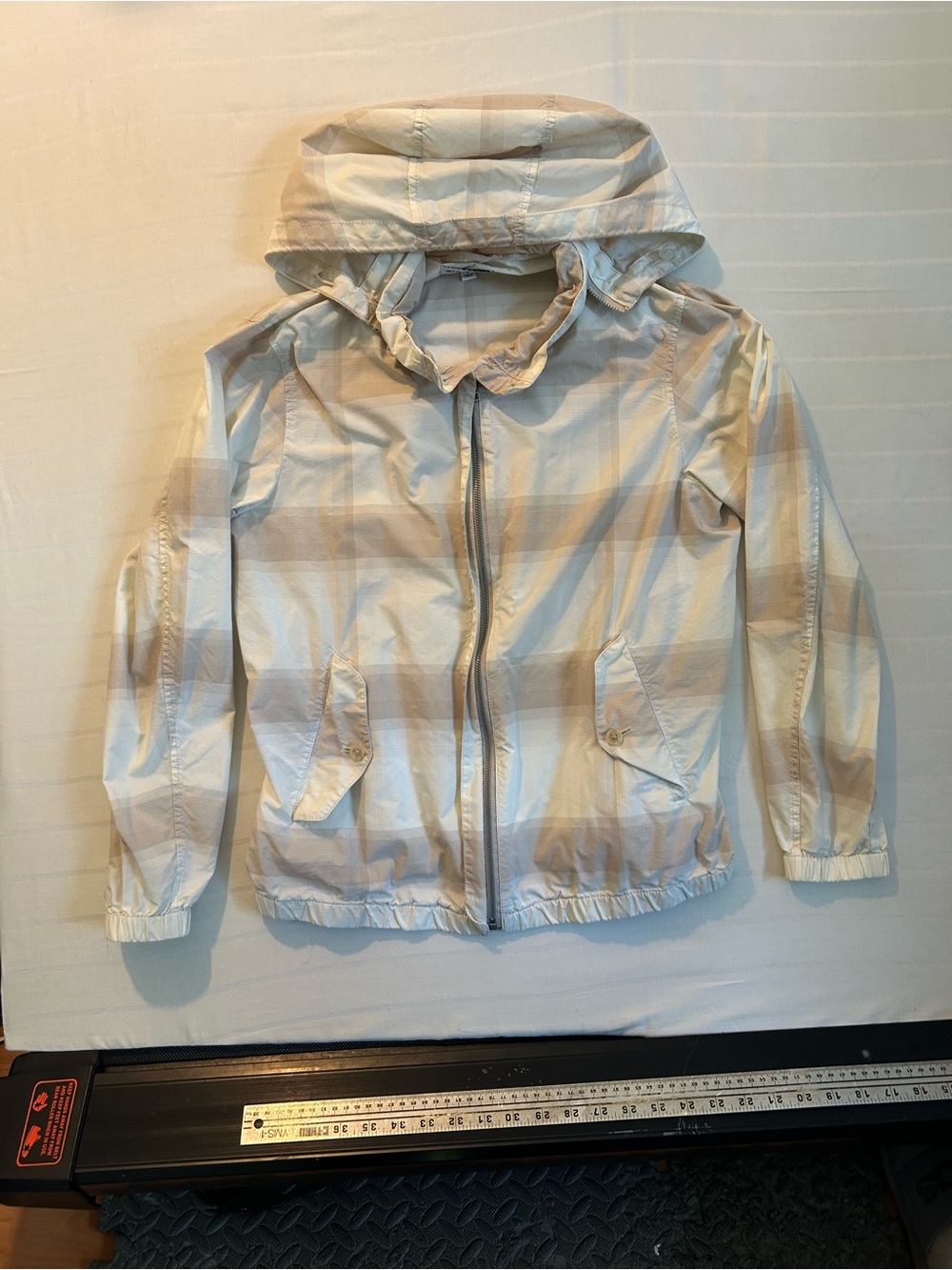 Uniqlo Ines De La Fressange Light Beige Plaid Hooded Raincoat Windbreaker Jacket